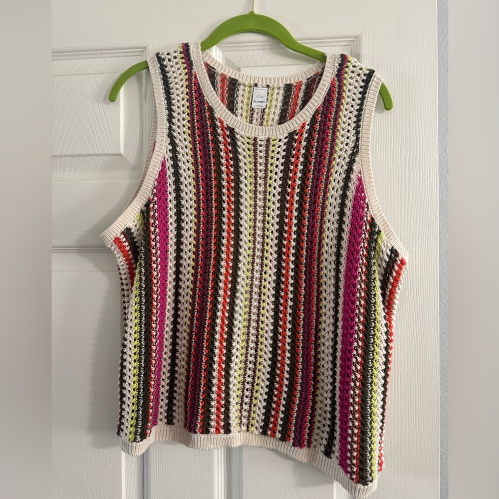 Old Navy Women's Open-Stitch Vest Size L NWT
